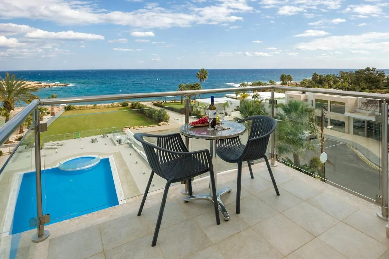 Gabriela - Coralli Beachfront Apartment Протарас