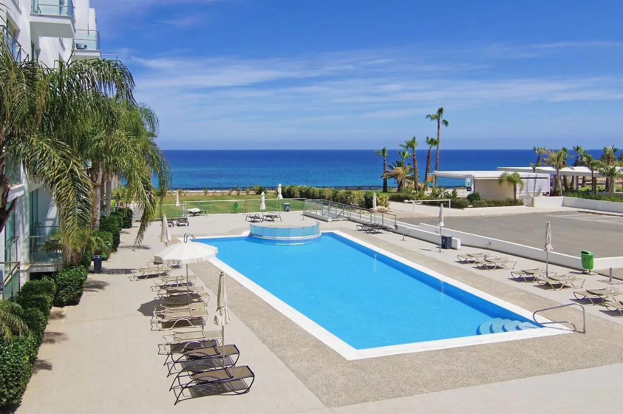 Дом отдыха Gabriela - Coralli Beachfront Apartment Протарас